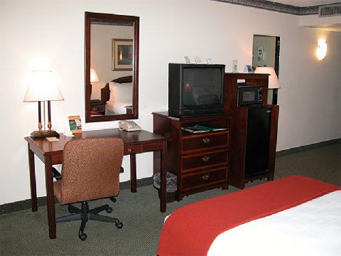 Holiday Inn Jonesboro Δωμάτιο φωτογραφία